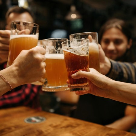 Estudo global relaciona consumo de álcool a novos casos de câncer.