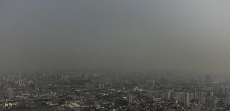 Poluição do ar causa câncer de pulmão mesmo em não-fumantes