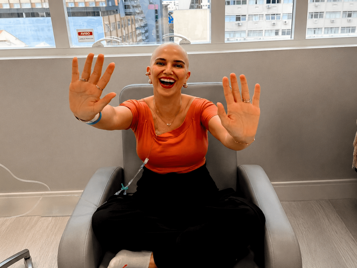 Natália Maier celebra fim da quimioterapia após vencer o câncer pela segunda vez