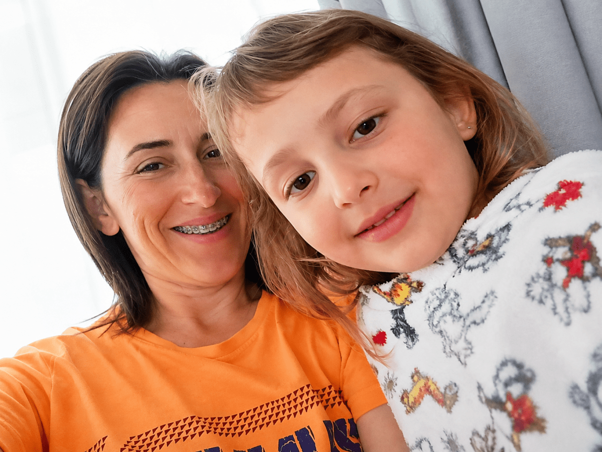 Mais de 16 tumores e 1% de chance: a vitória de Ana Júlia contra o câncer